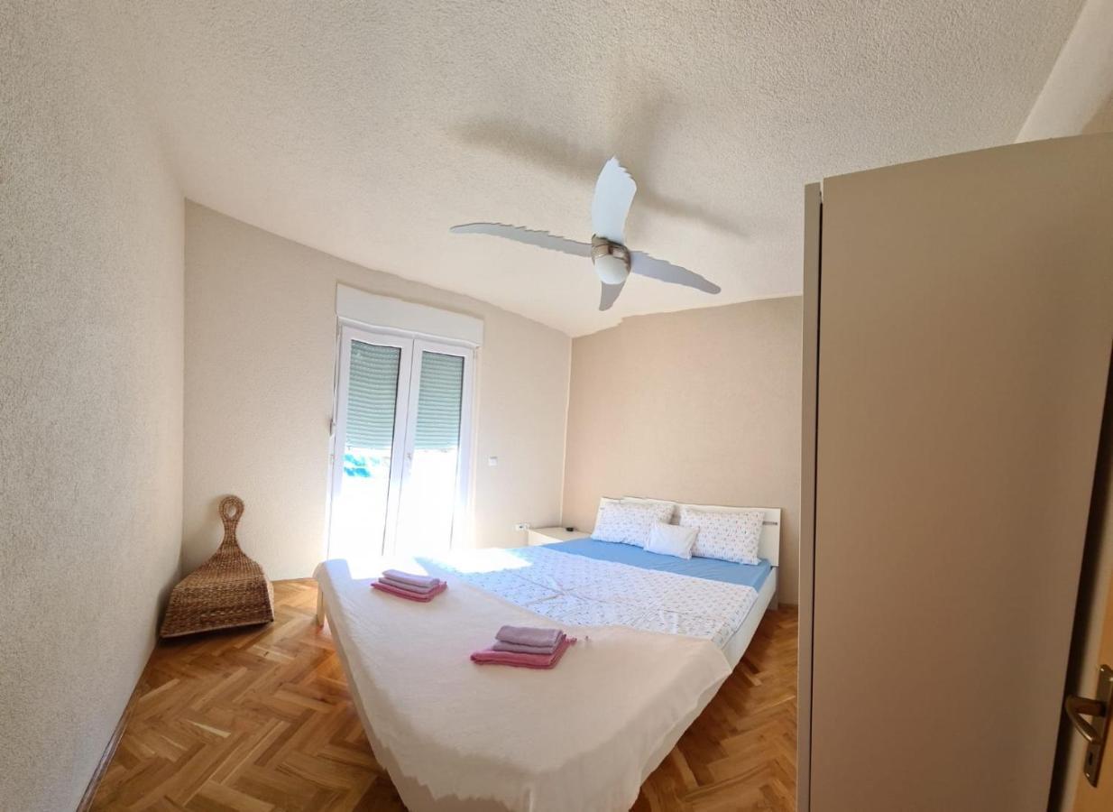 Apartments Naomi And Marsel Trogir Exterior foto