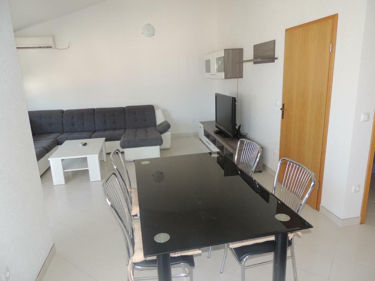 Apartments Naomi And Marsel Trogir Exterior foto